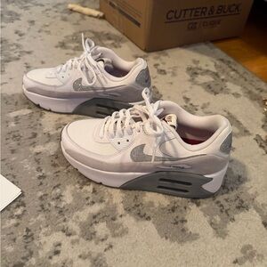 Nike Women's White and Silver Air Jordan Size 6.5